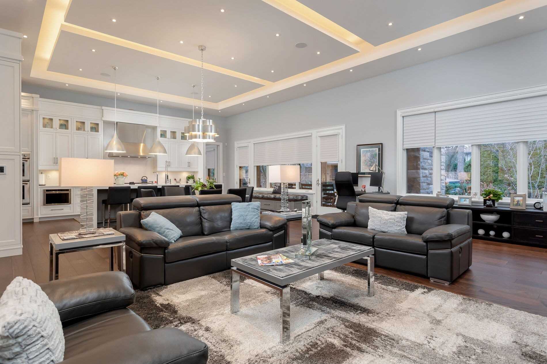 3095 Woodland Park Dr