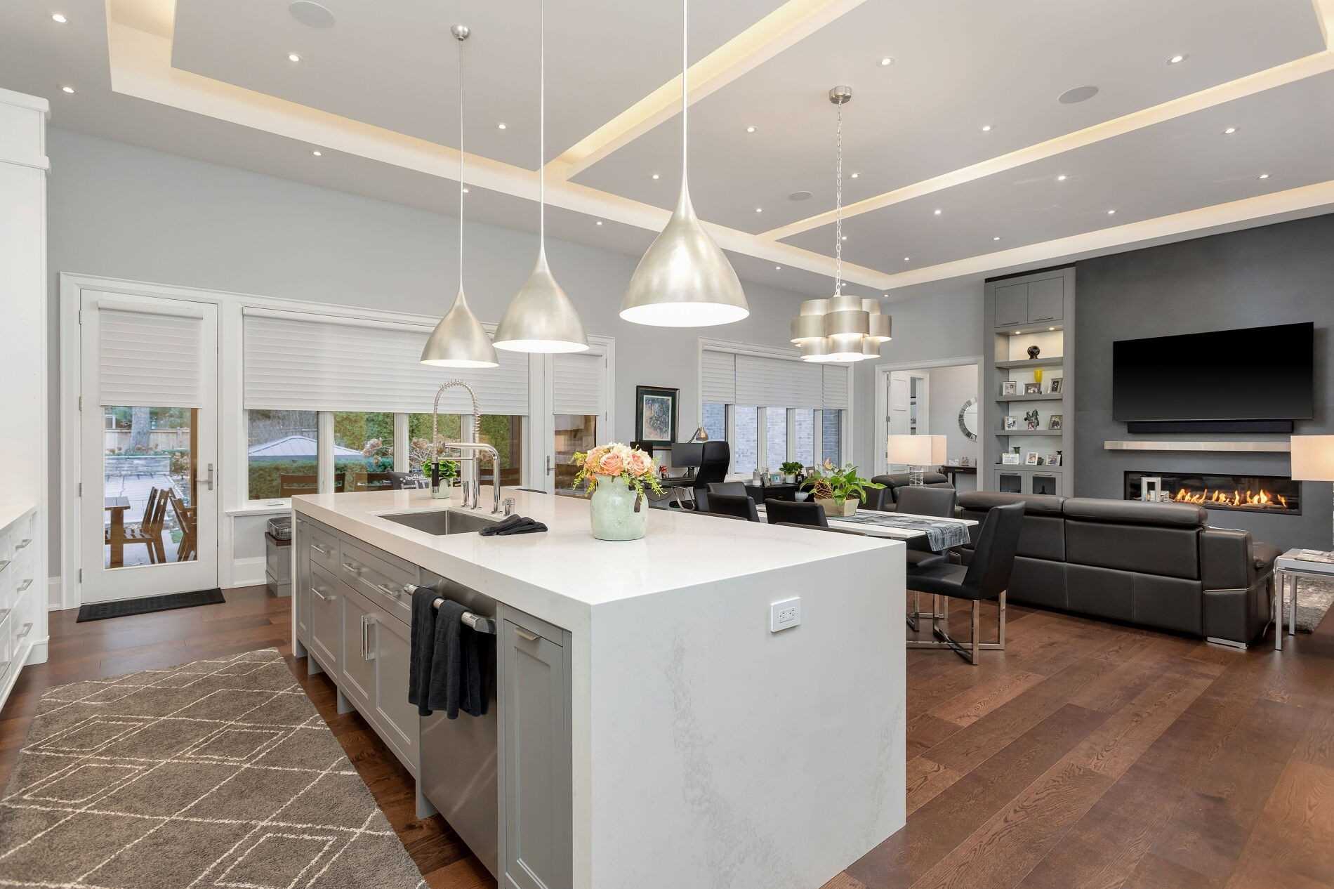 3095 Woodland Park Dr