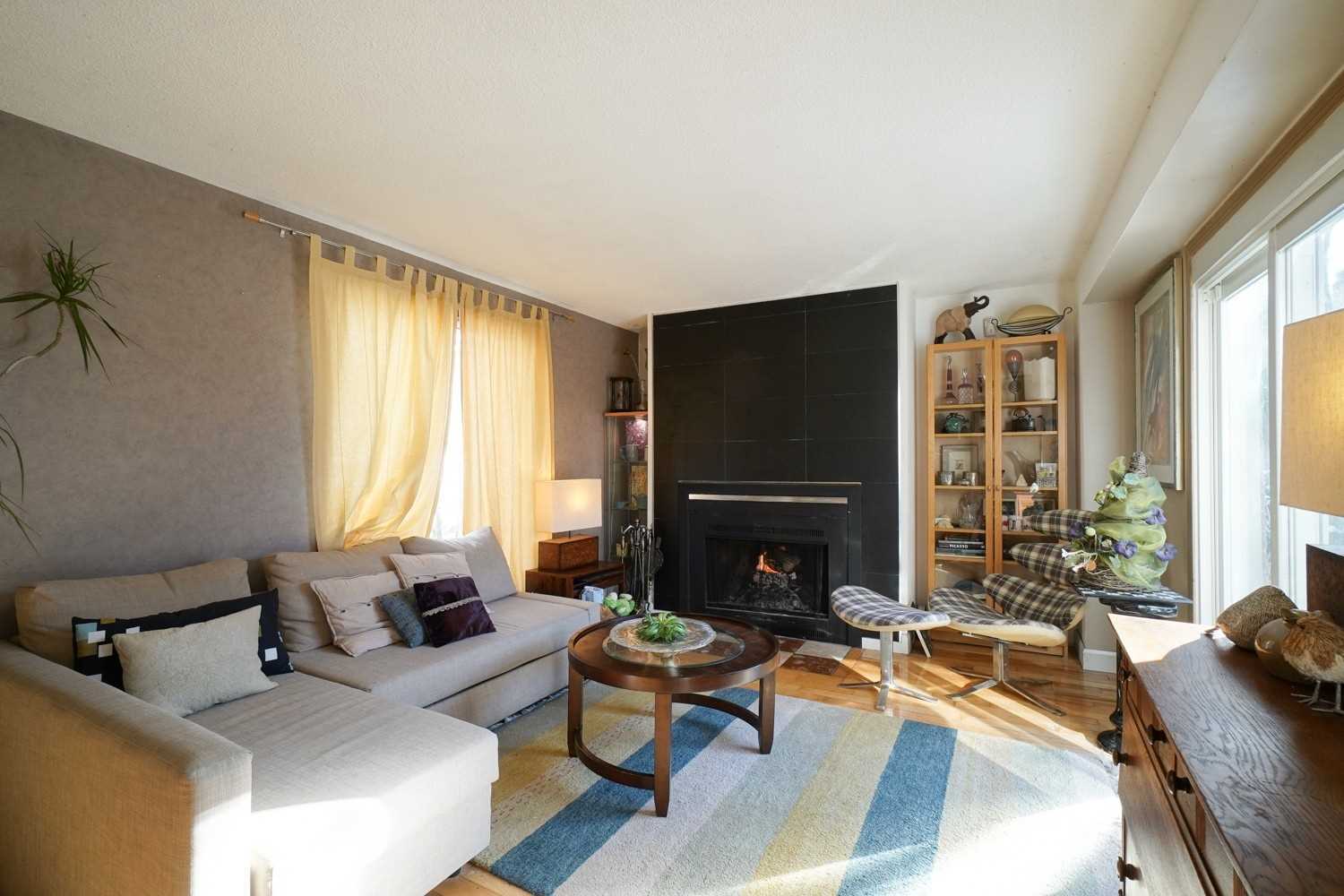 Listing W5863130 - Large Photo # 4