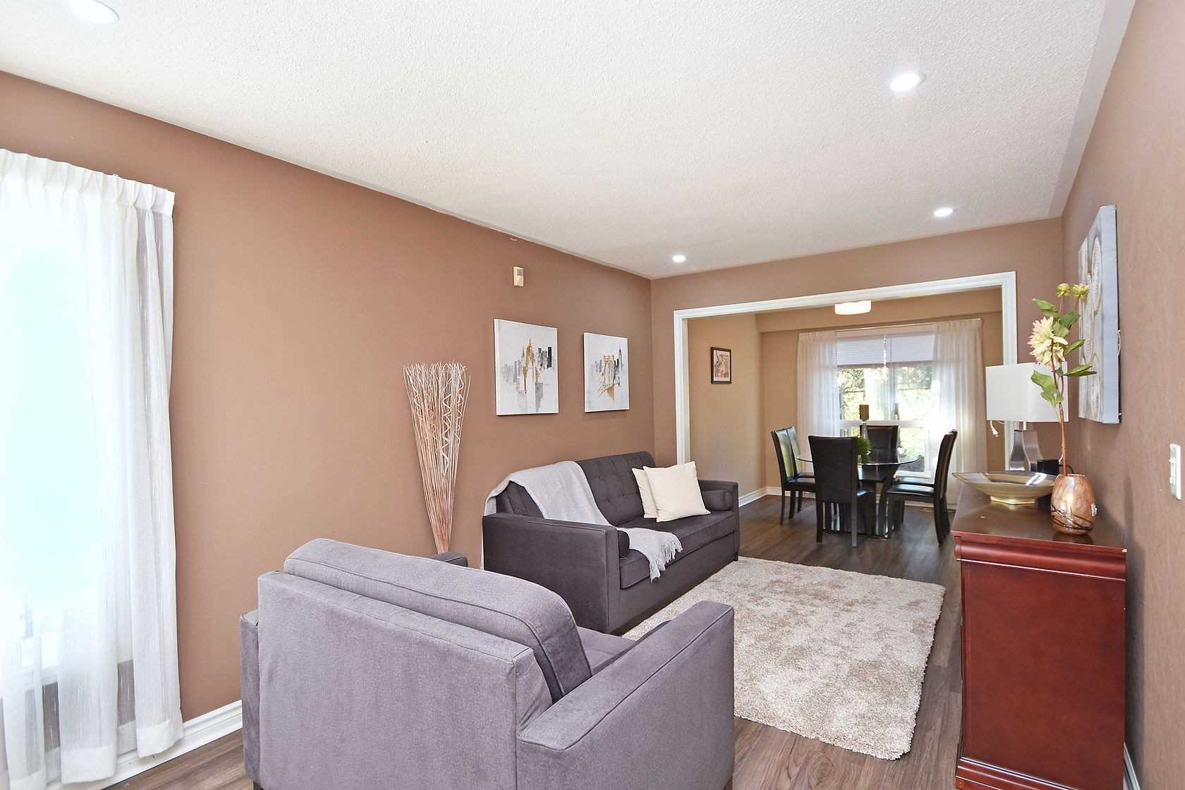 Listing W5863307 - Large Photo # 7
