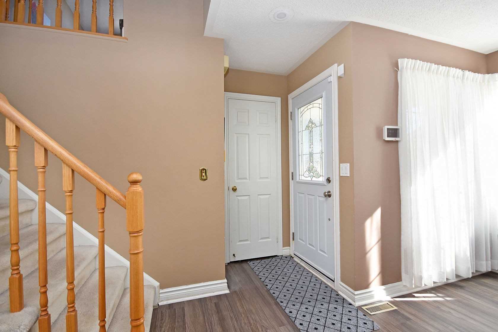 Listing W5863307 - Large Photo # 4