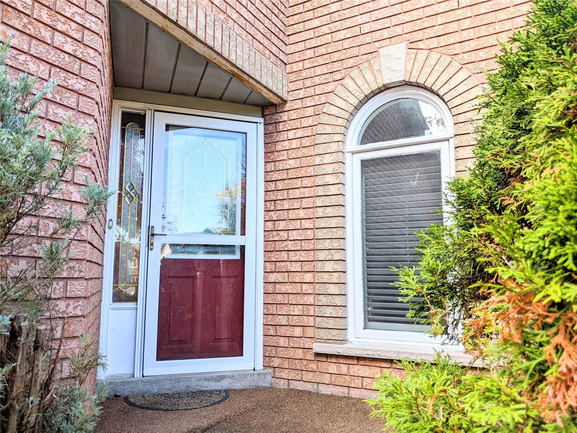 Listing W5863338 - Large Photo # 2