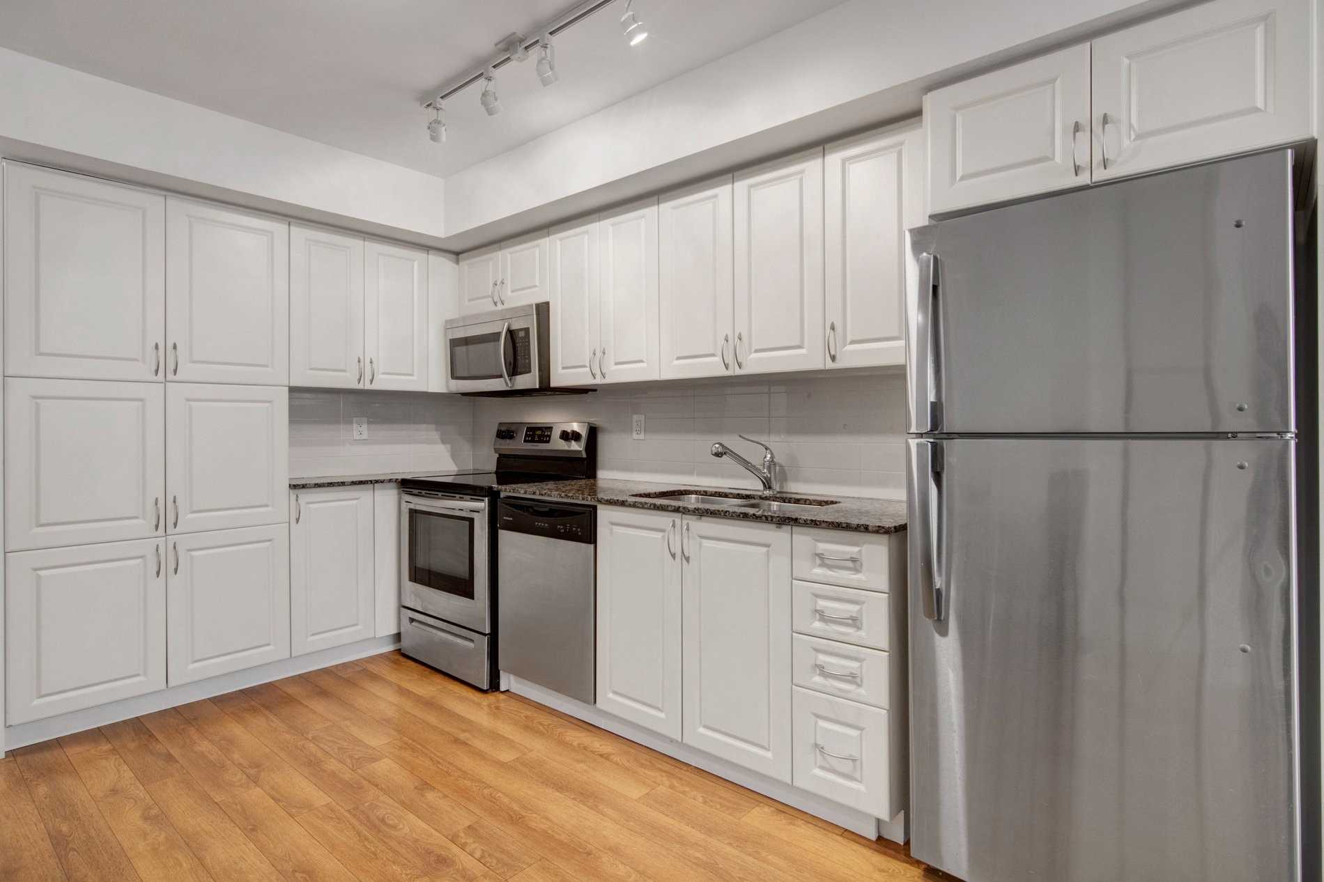 Listing W5863508 - Large Photo # 17