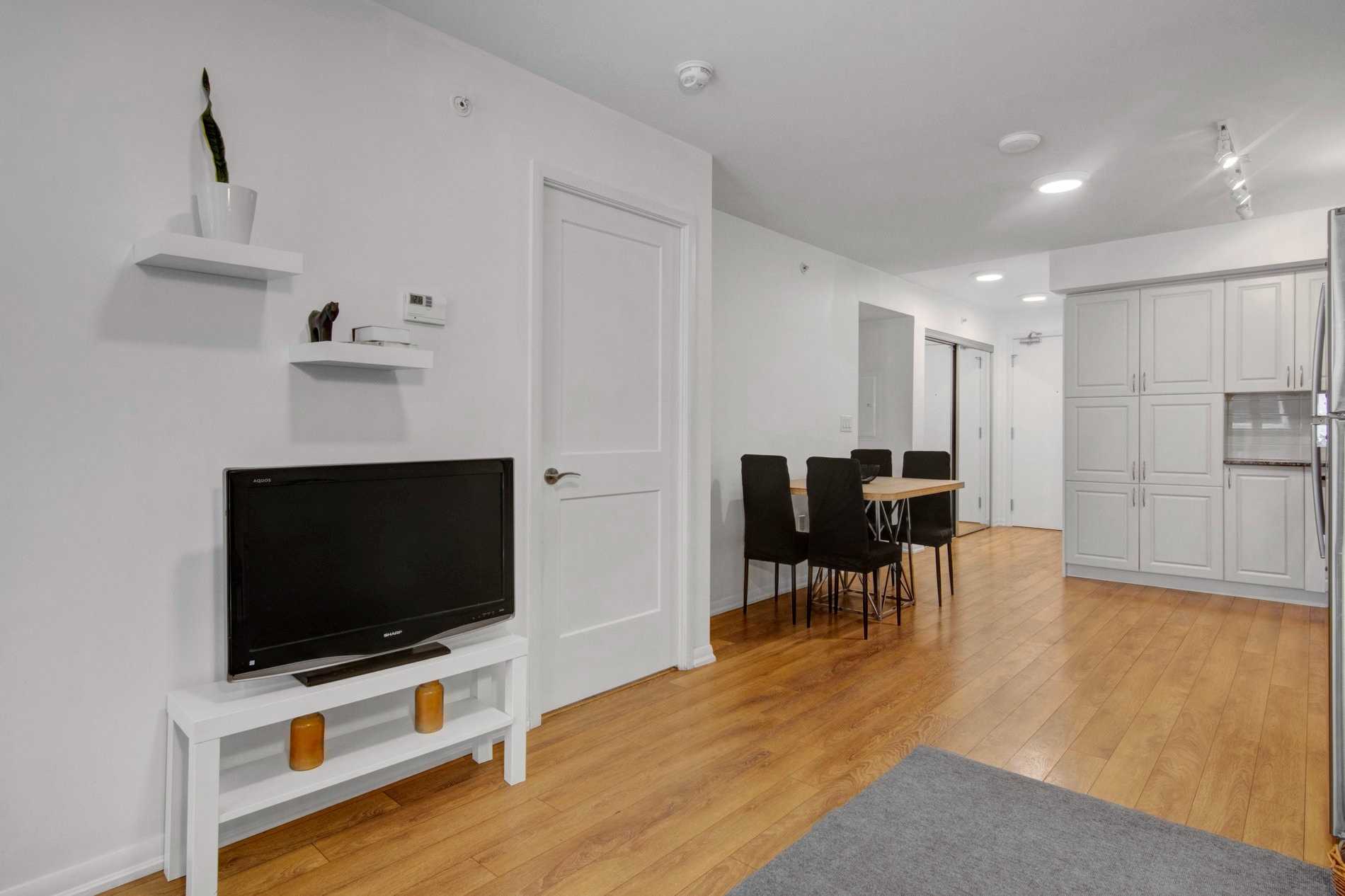 Listing W5863508 - Large Photo # 14