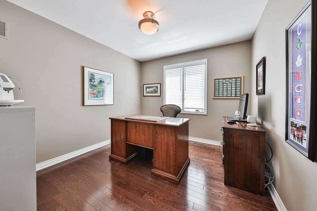 Listing W5863801 - Large Photo # 12