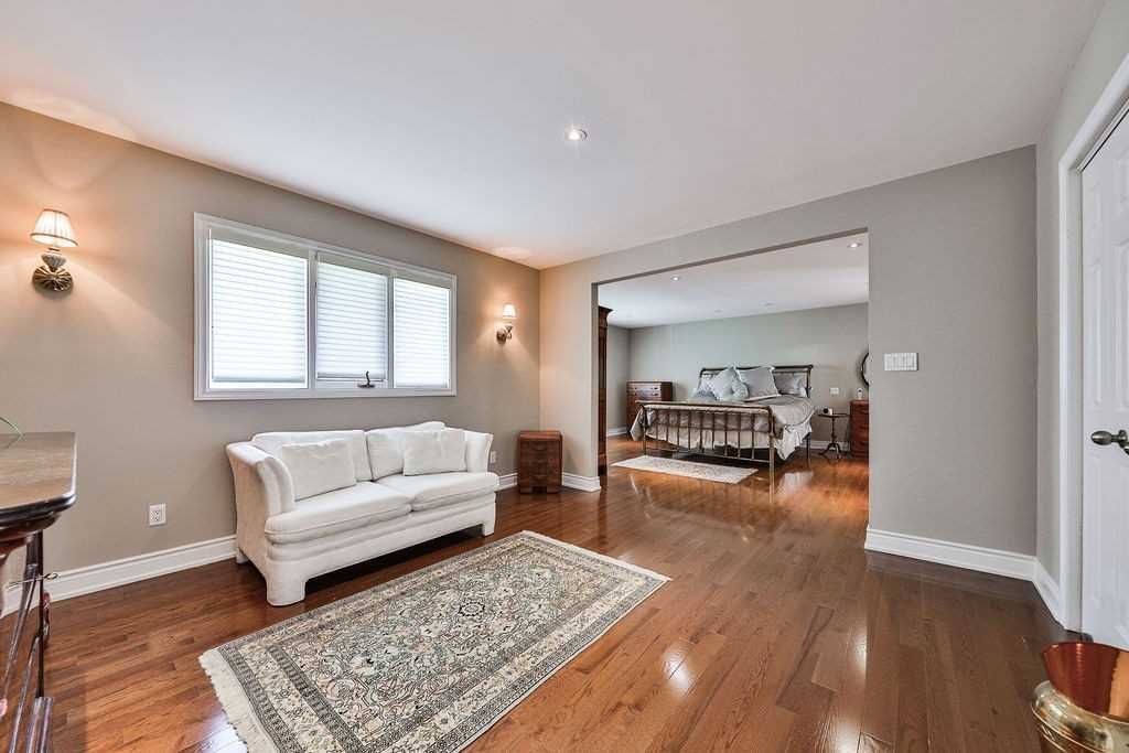 Listing W5863801 - Large Photo # 14