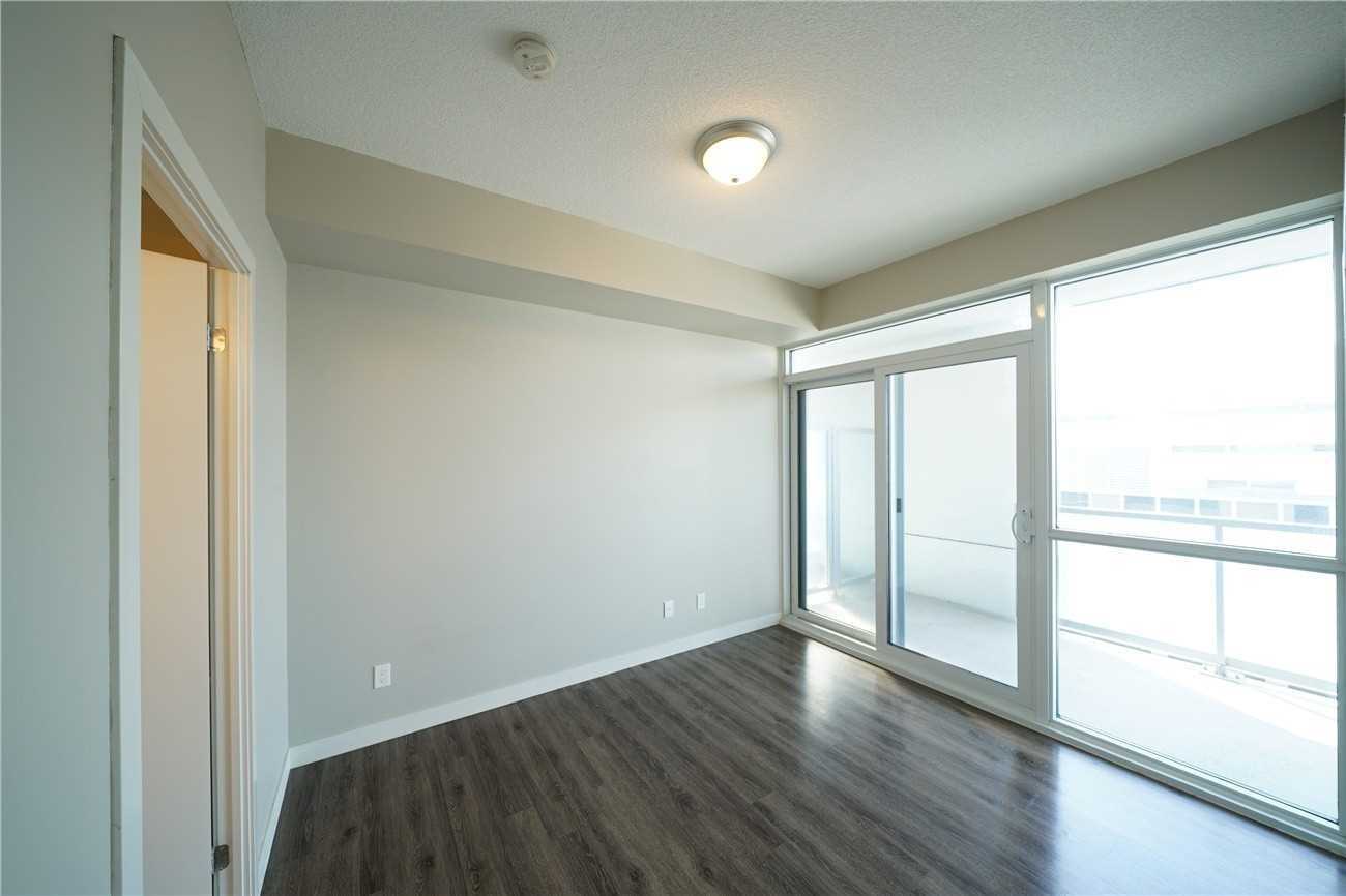 Listing W5863802 - Large Photo # 4