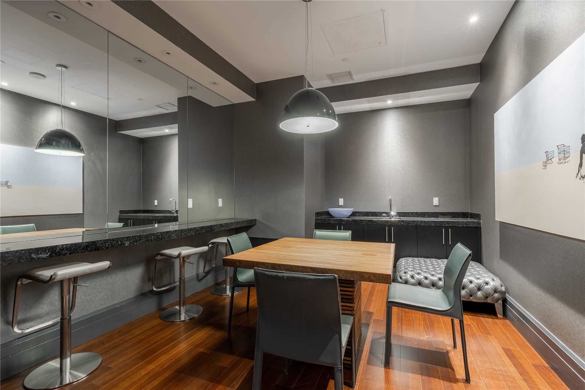 55 Speers Rd, #411