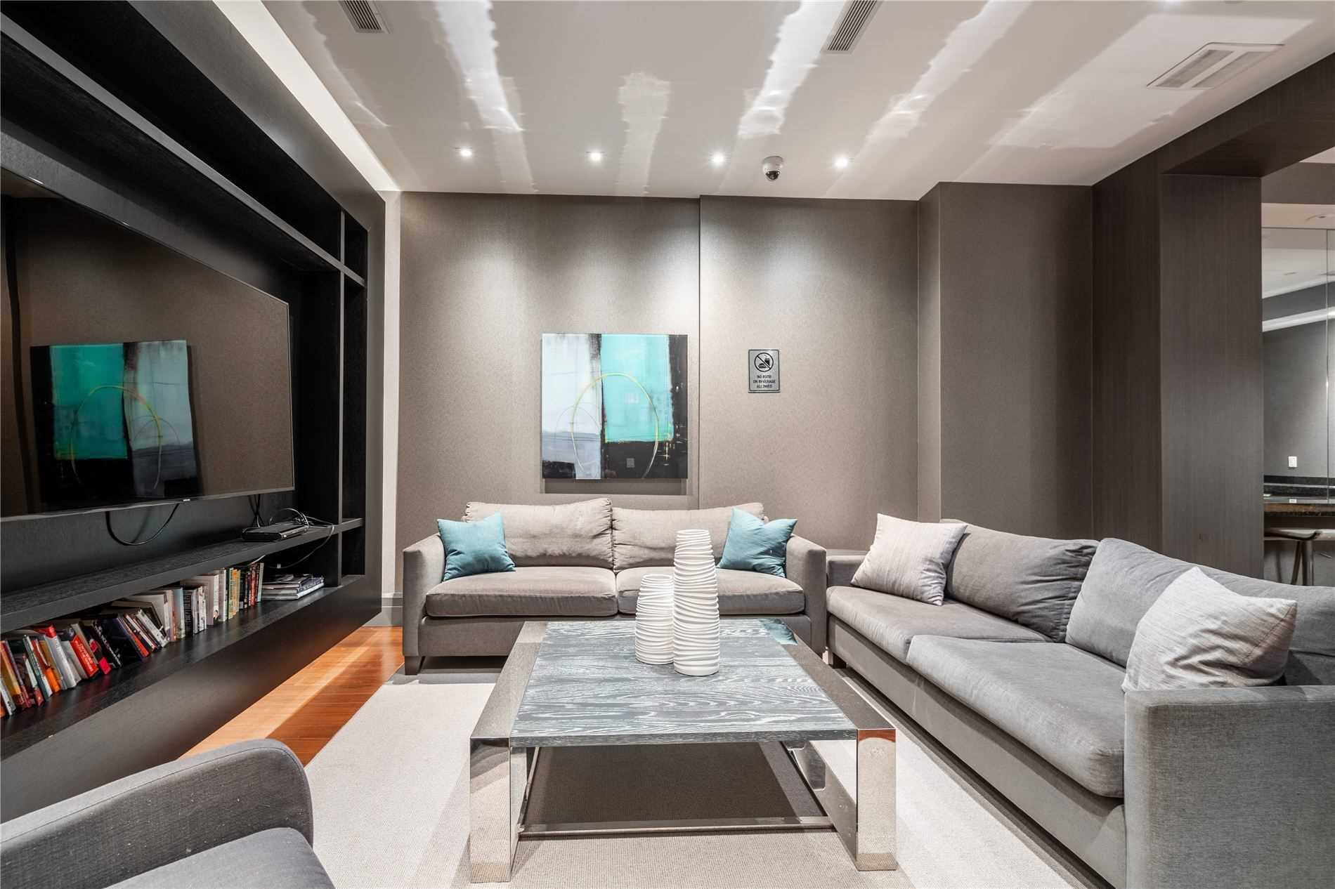 55 Speers Rd, #411