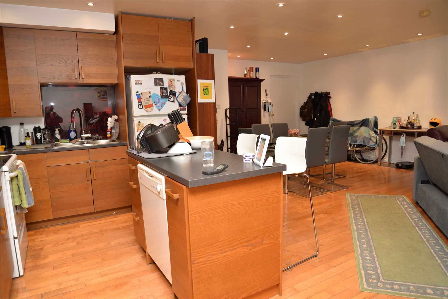 Listing W5864927 - Large Photo # 12