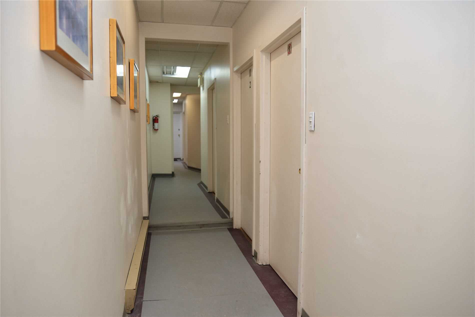 Listing W5864927 - Large Photo # 19