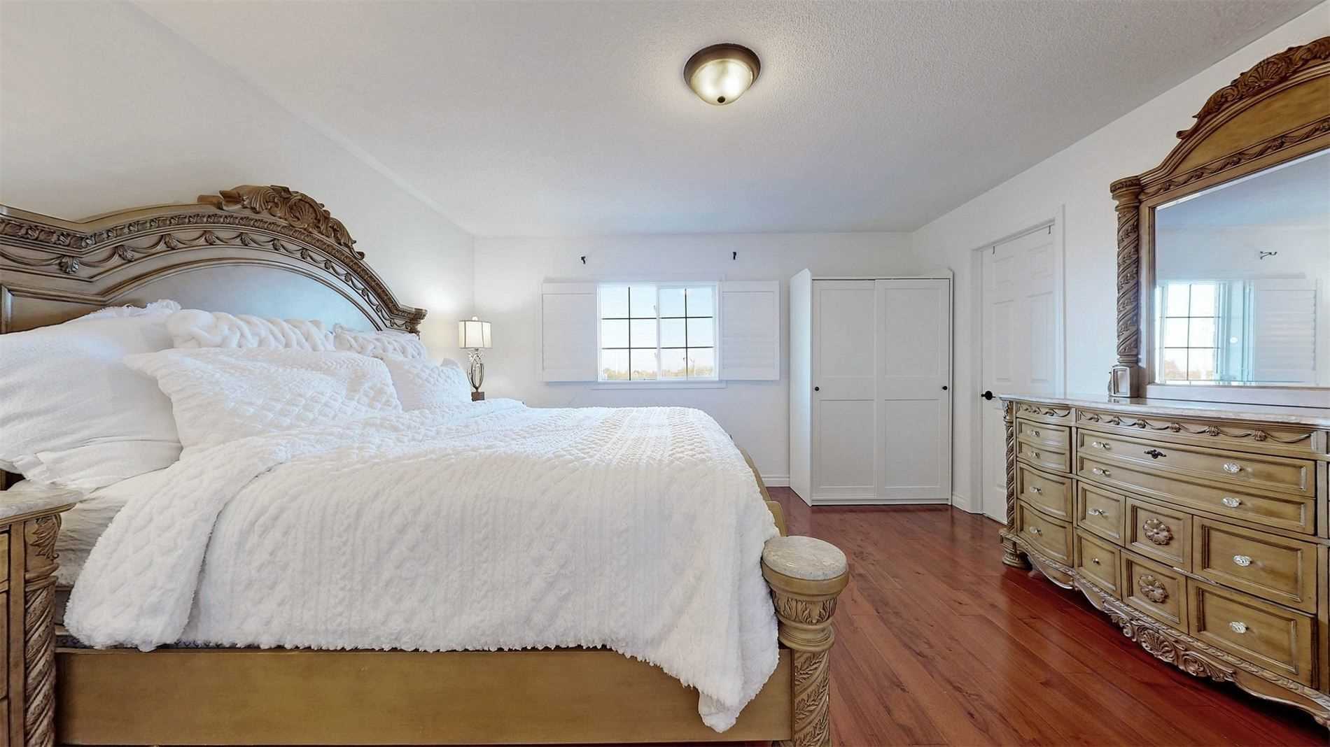 Listing W5864950 - Large Photo # 25