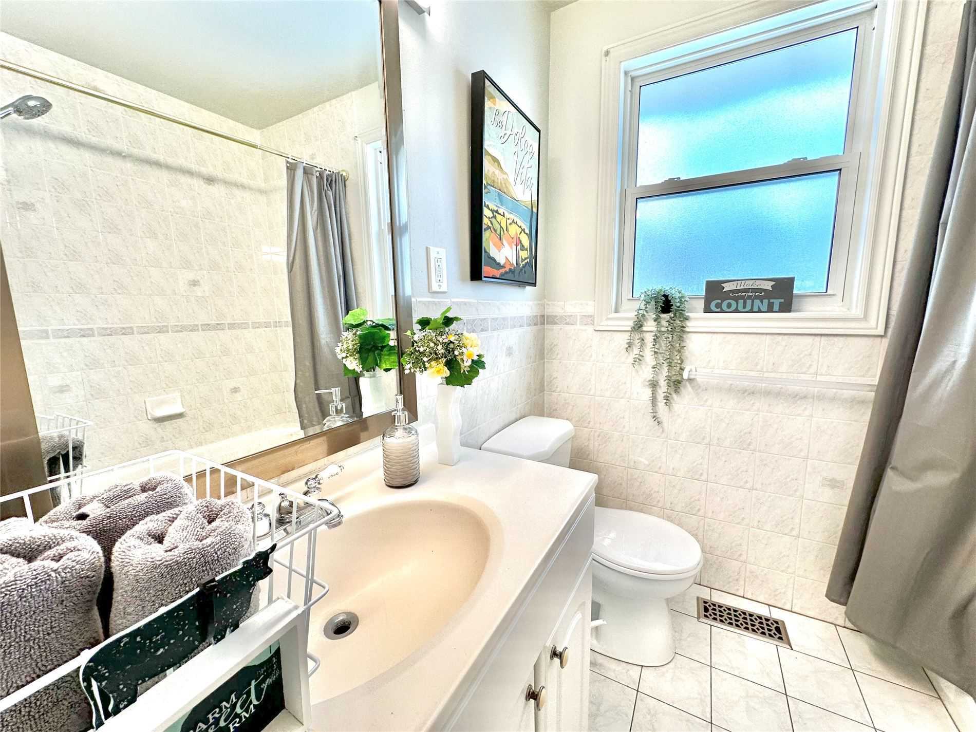 Listing W5865144 - Large Photo # 9