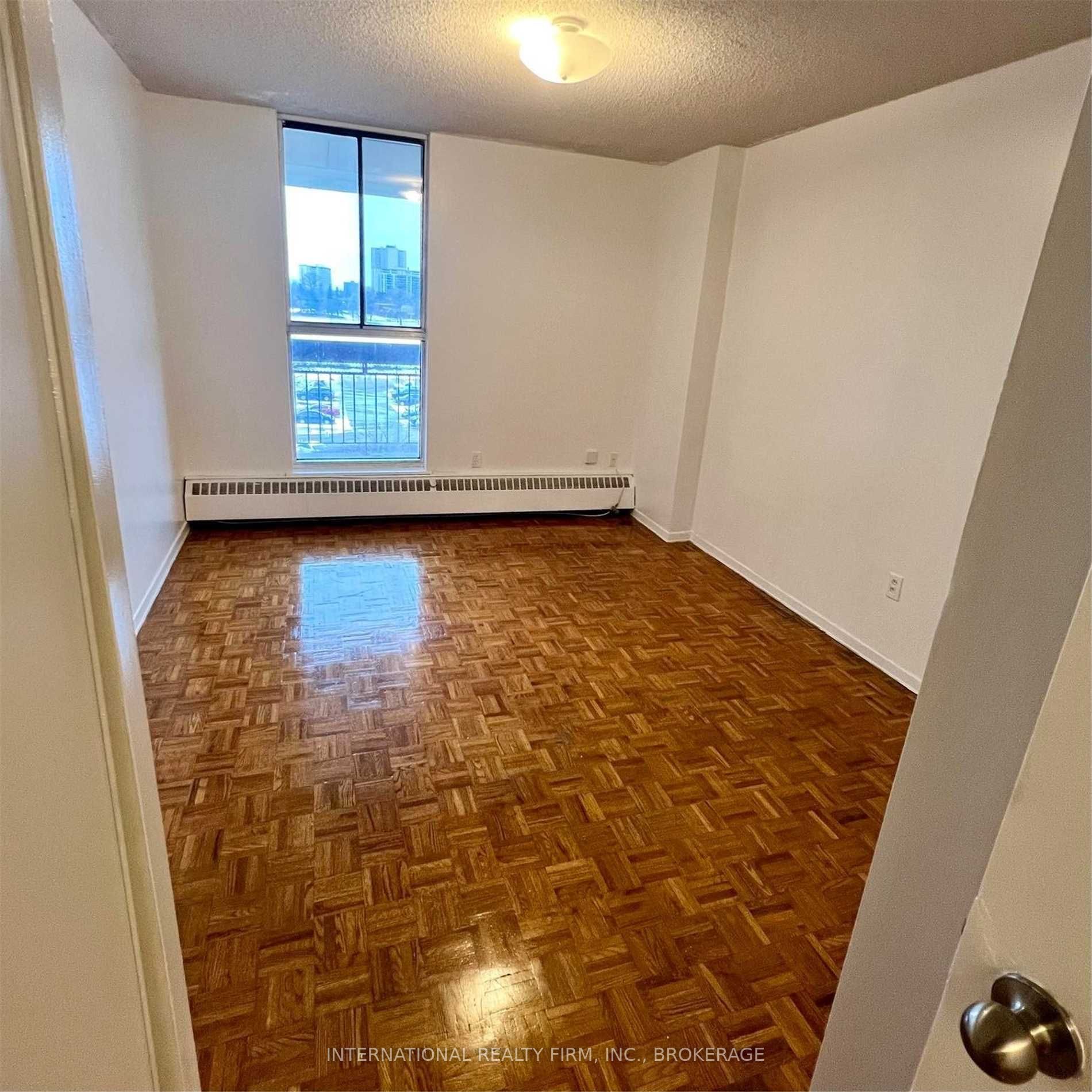 Listing W5865240 - Large Photo # 6