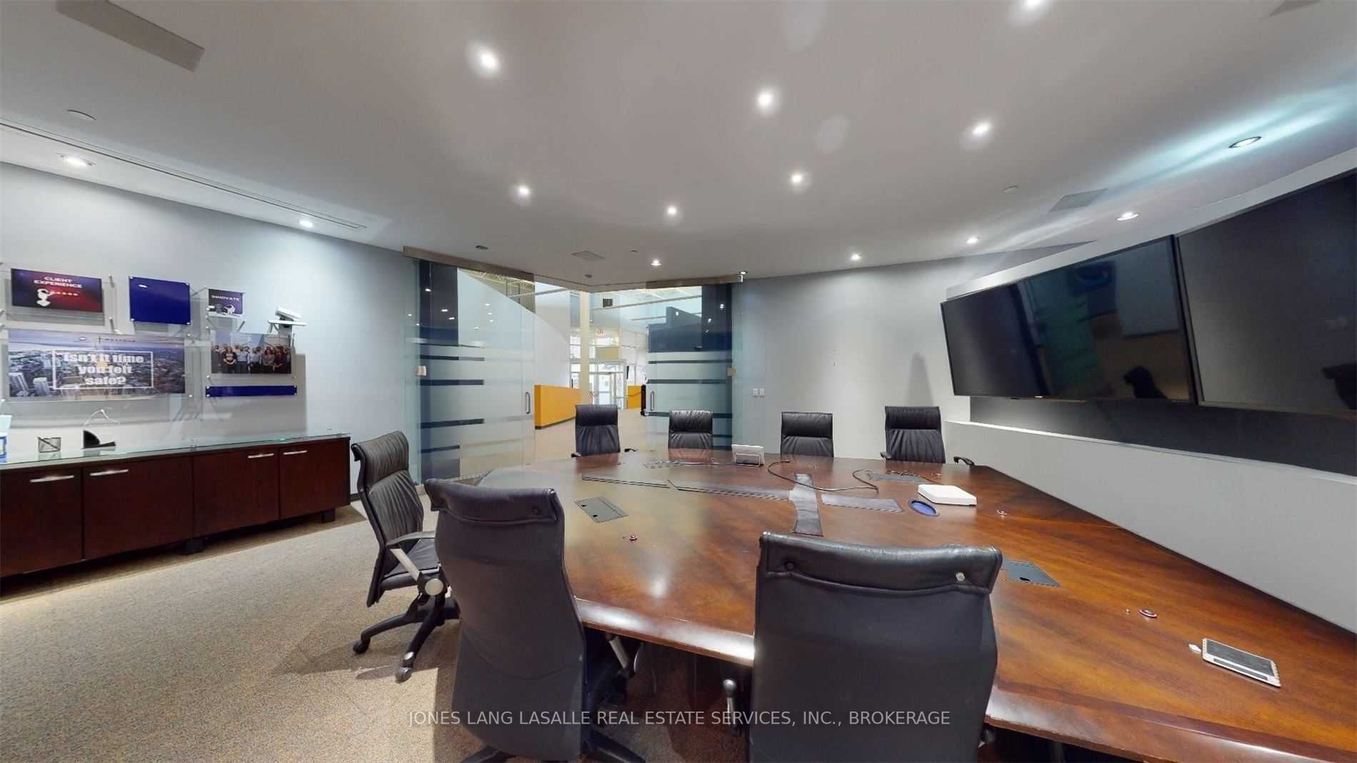 Listing W5865777 - Large Photo # 3