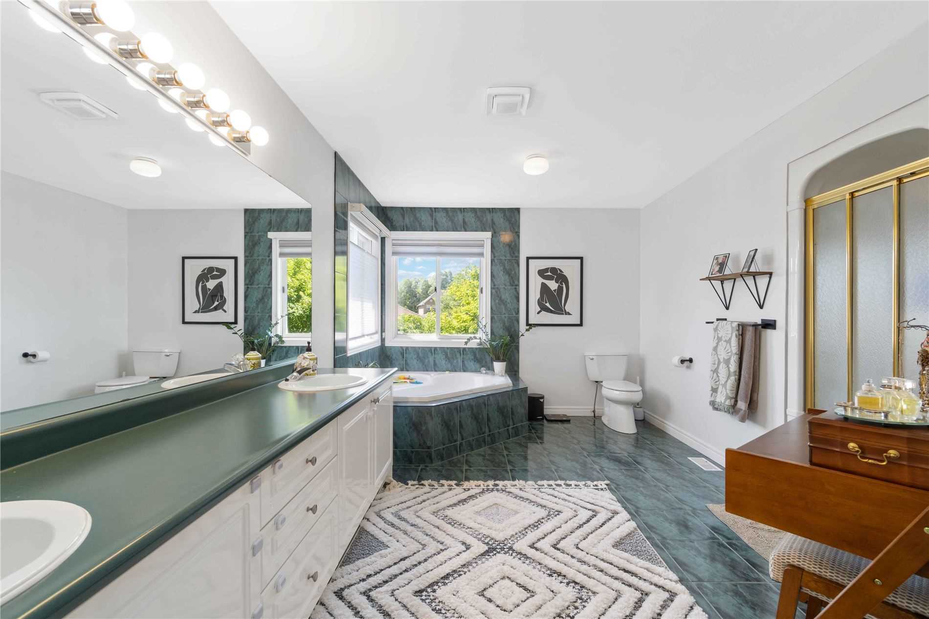 2137 Hurley Dr