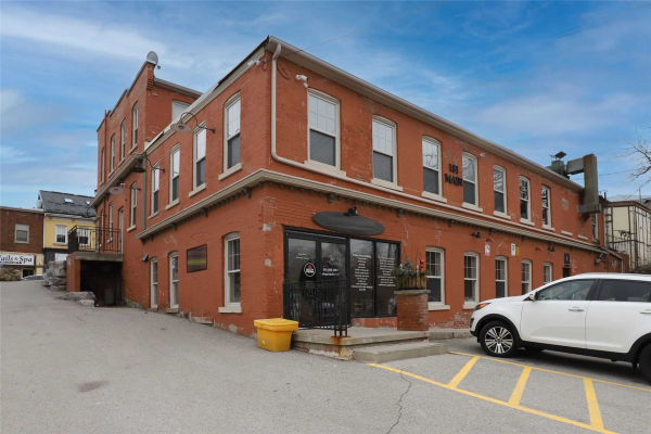 181 Main Street St E, Milton