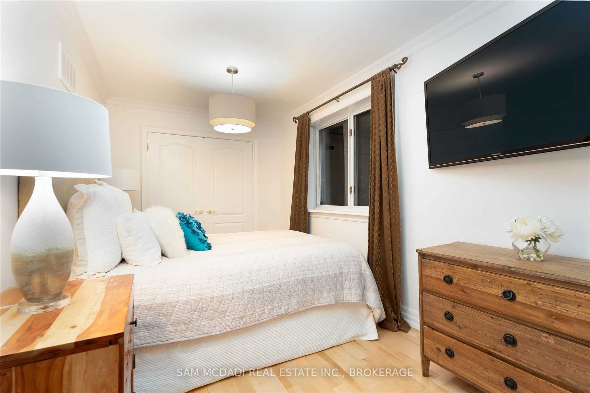 Listing W5866330 - Large Photo # 24