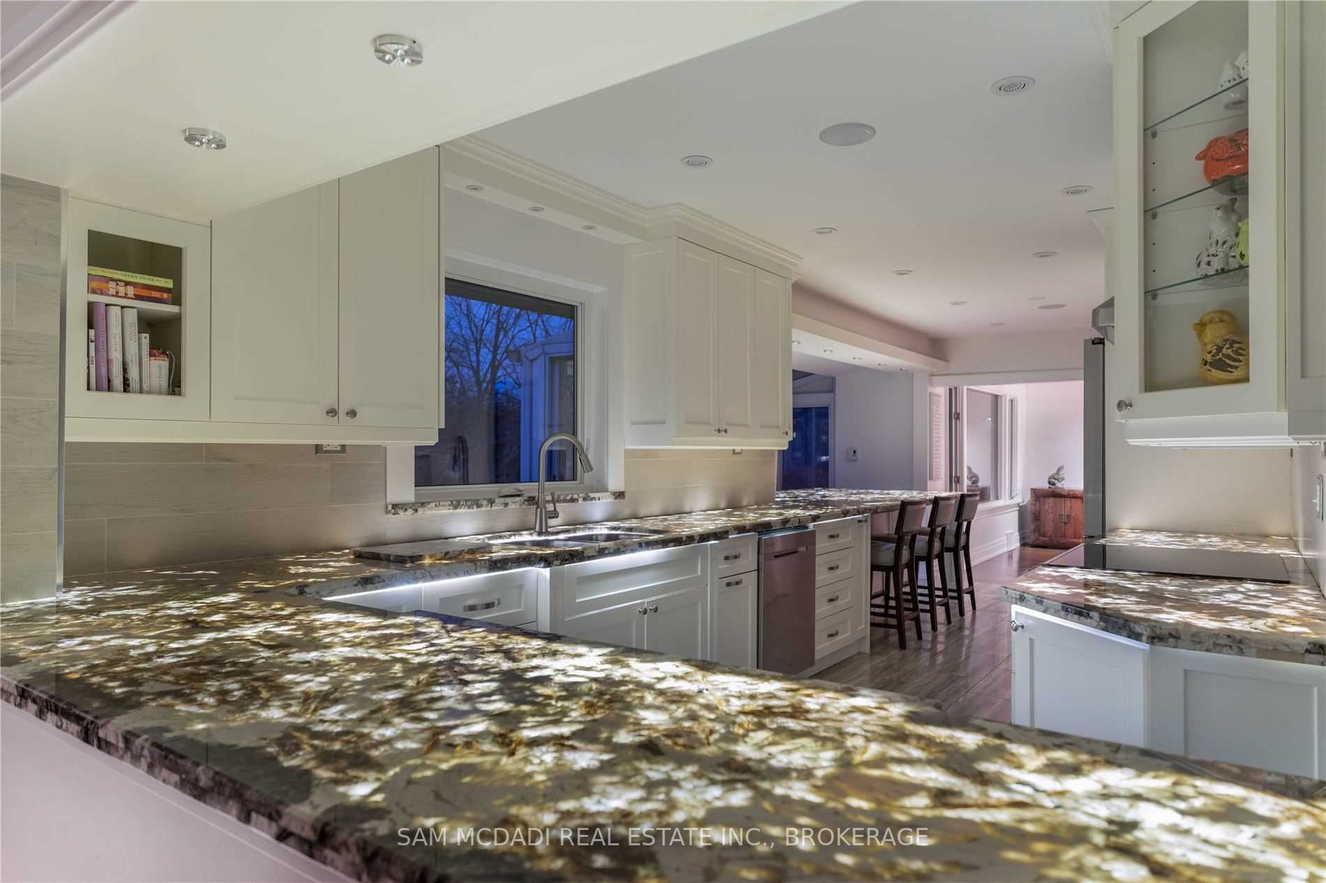 Listing W5866330 - Large Photo # 11
