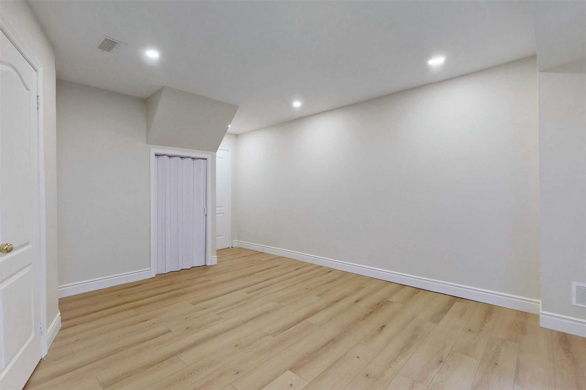 7284 Bellshire Gate, #3