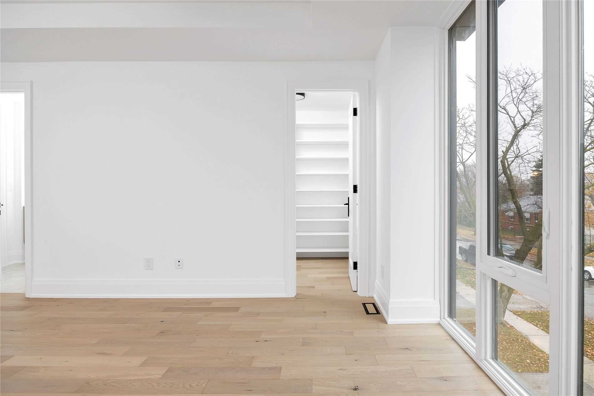 216 Delta St