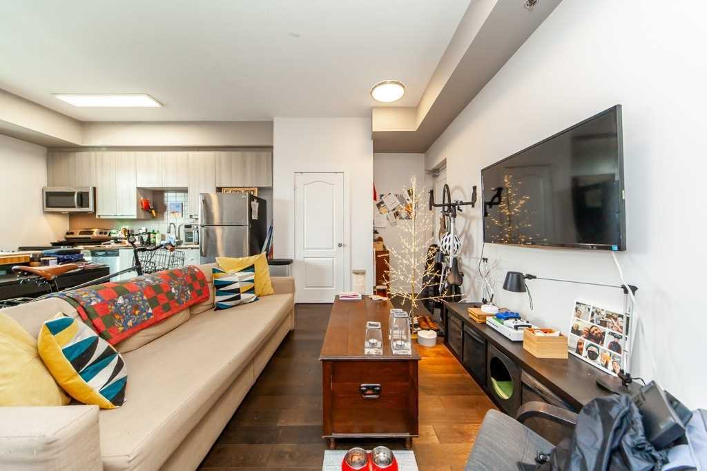 Listing W5866749 - Large Photo # 4