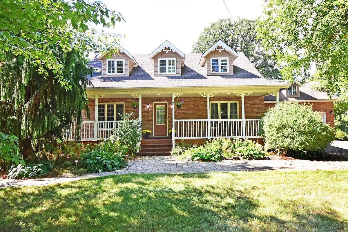 Listing W5866883 - Large Photo # 1