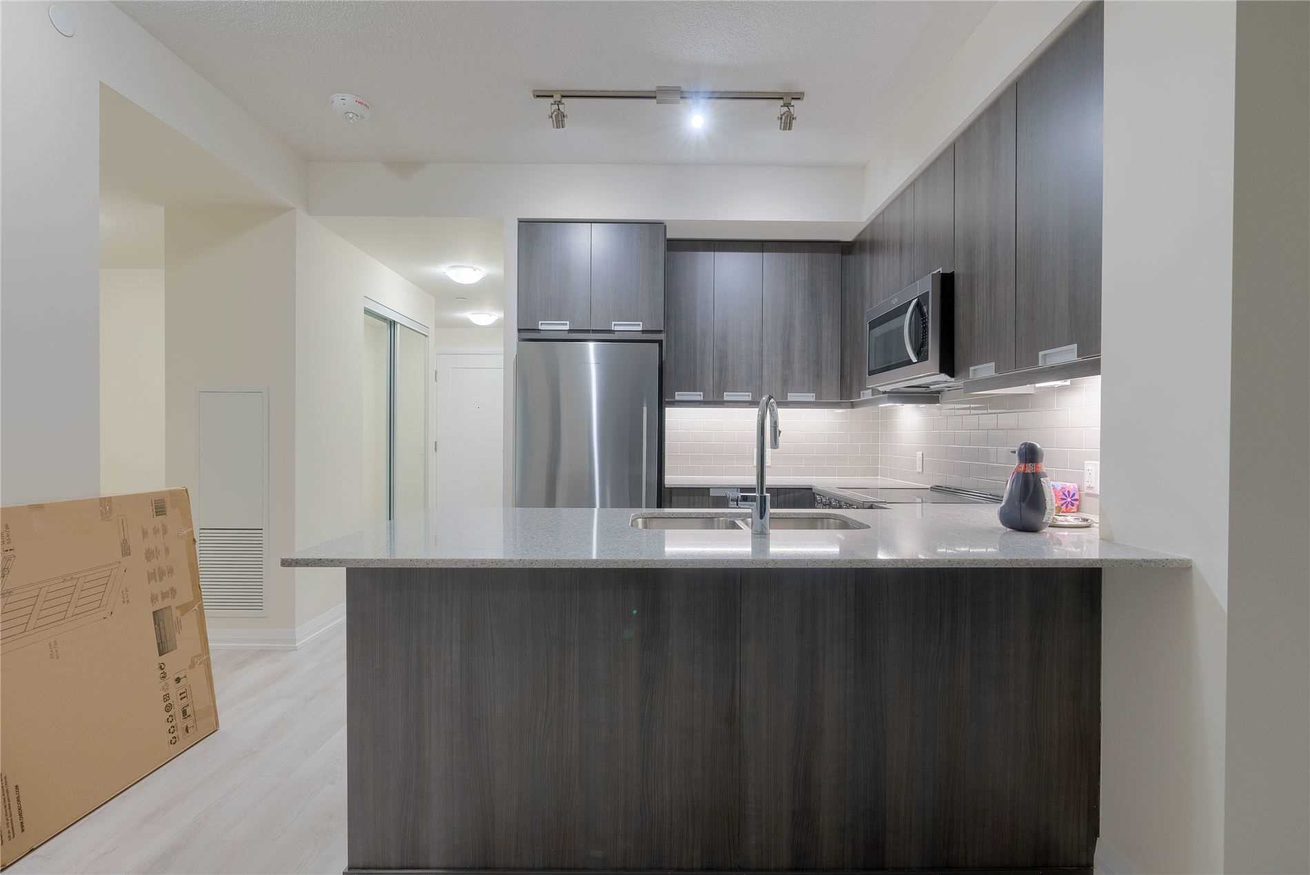 35 Watergarden Dr, #2013