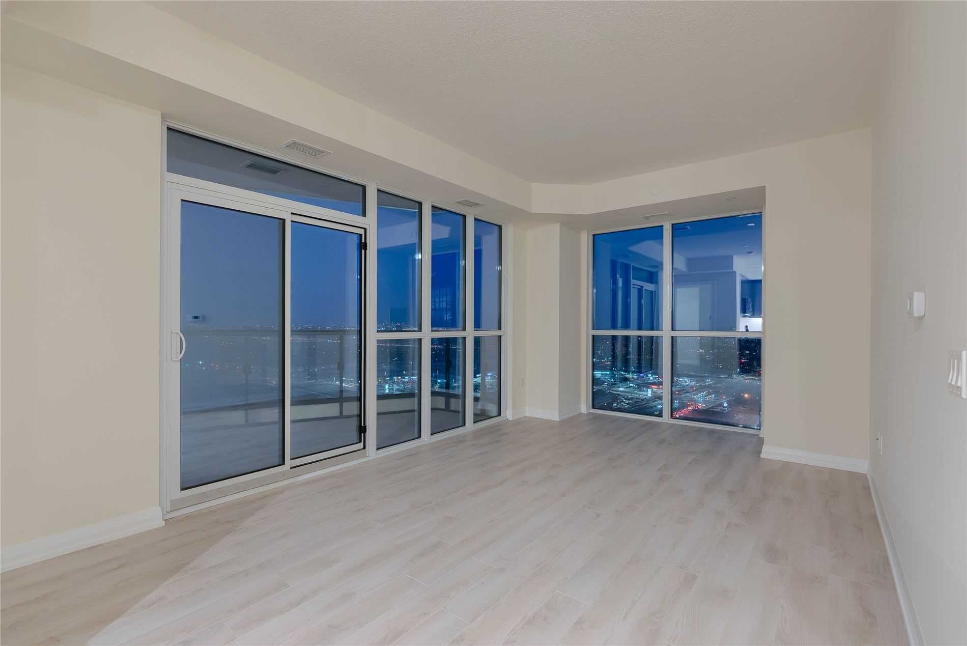 35 Watergarden Dr, #2013