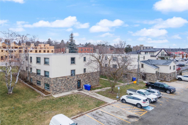 63 First St S, Orangeville