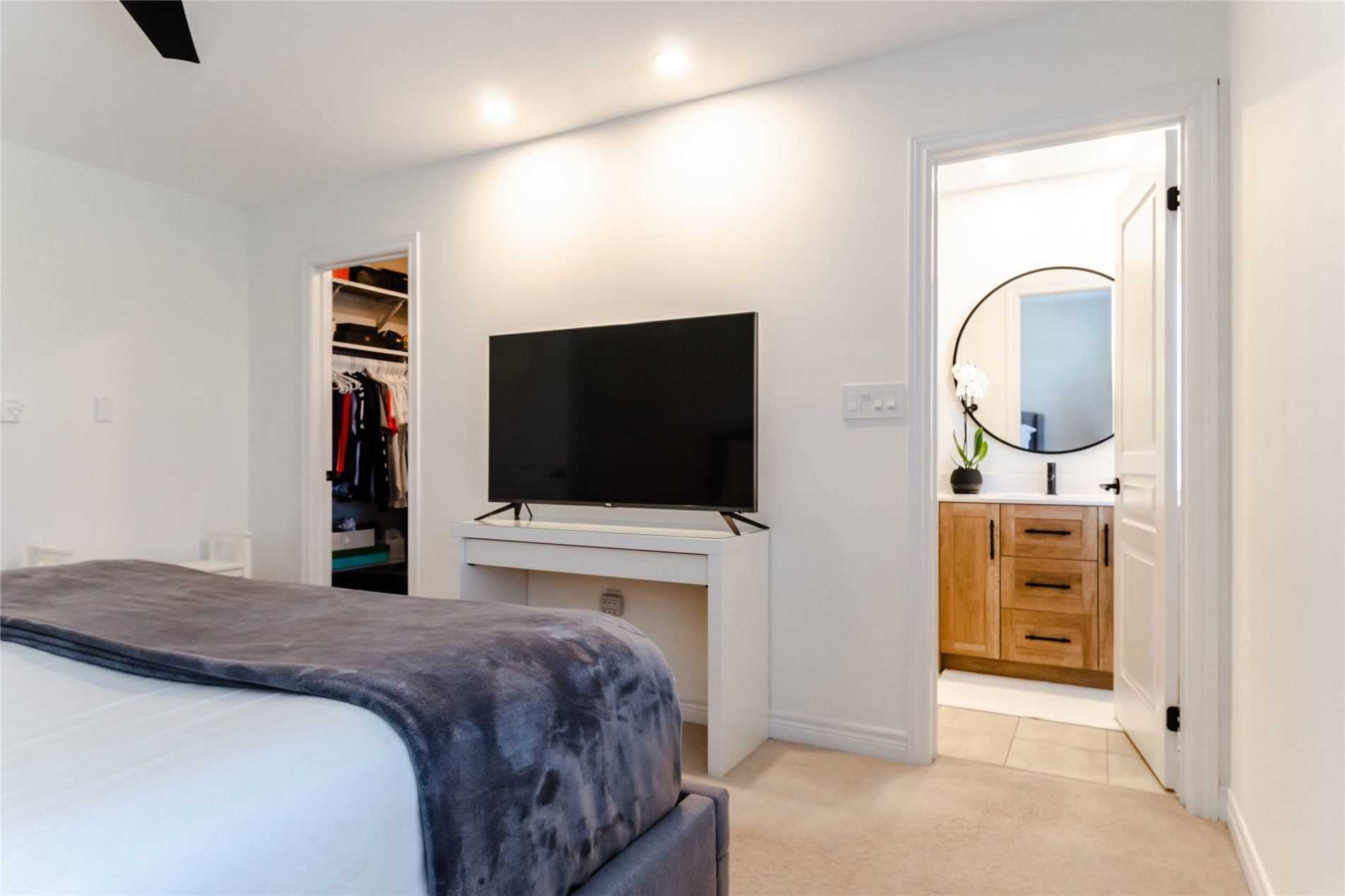 2006 Trawden Way, #4