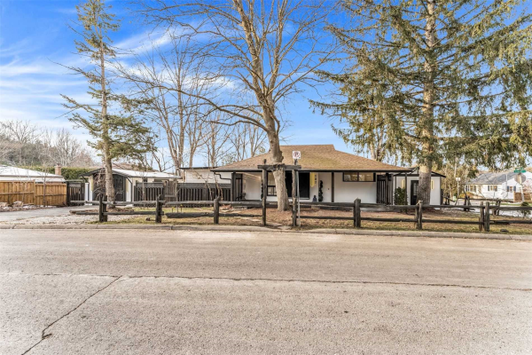 107 Hemlock St, Caledon