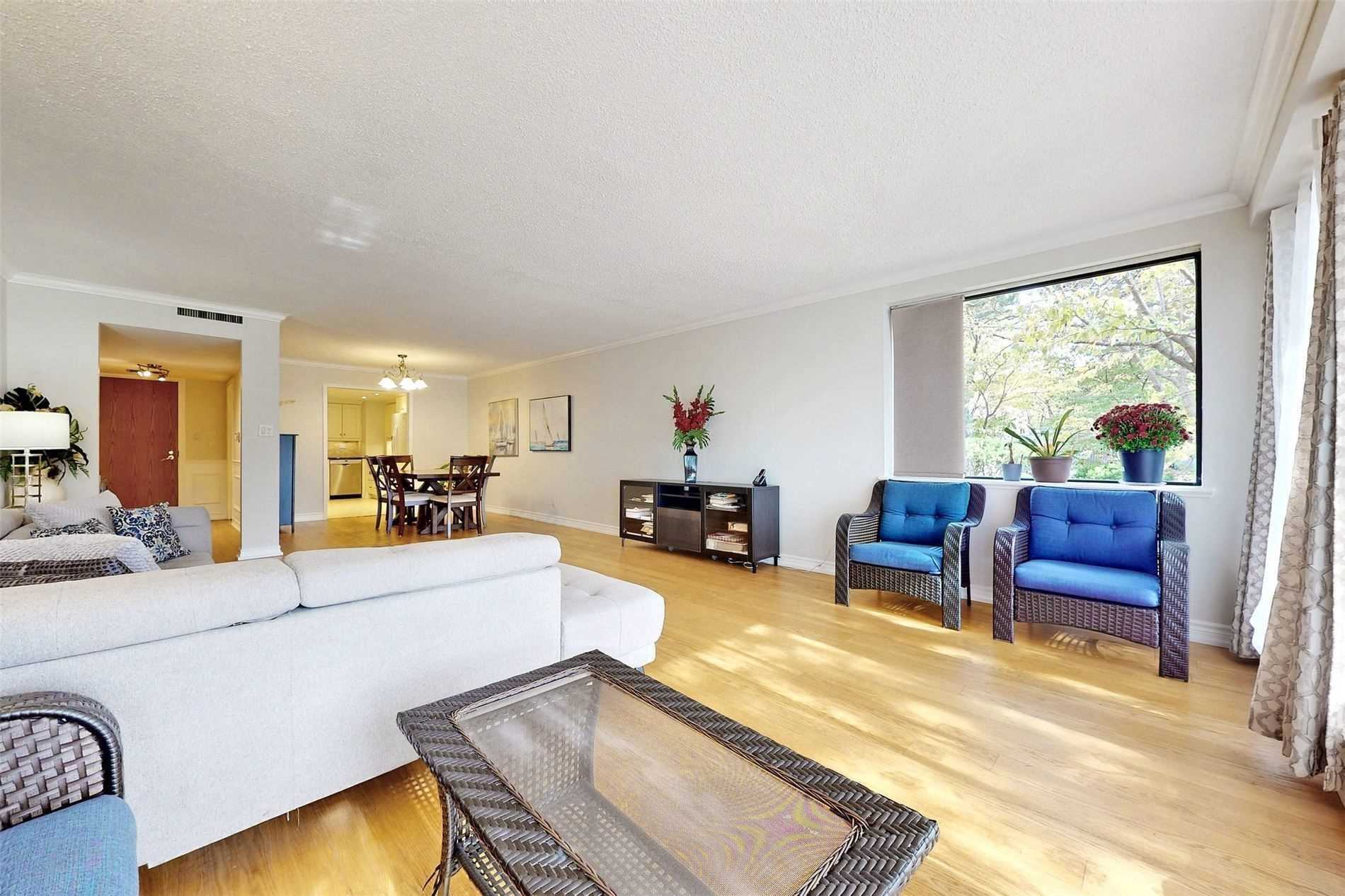 Listing W5867370 - Large Photo # 13