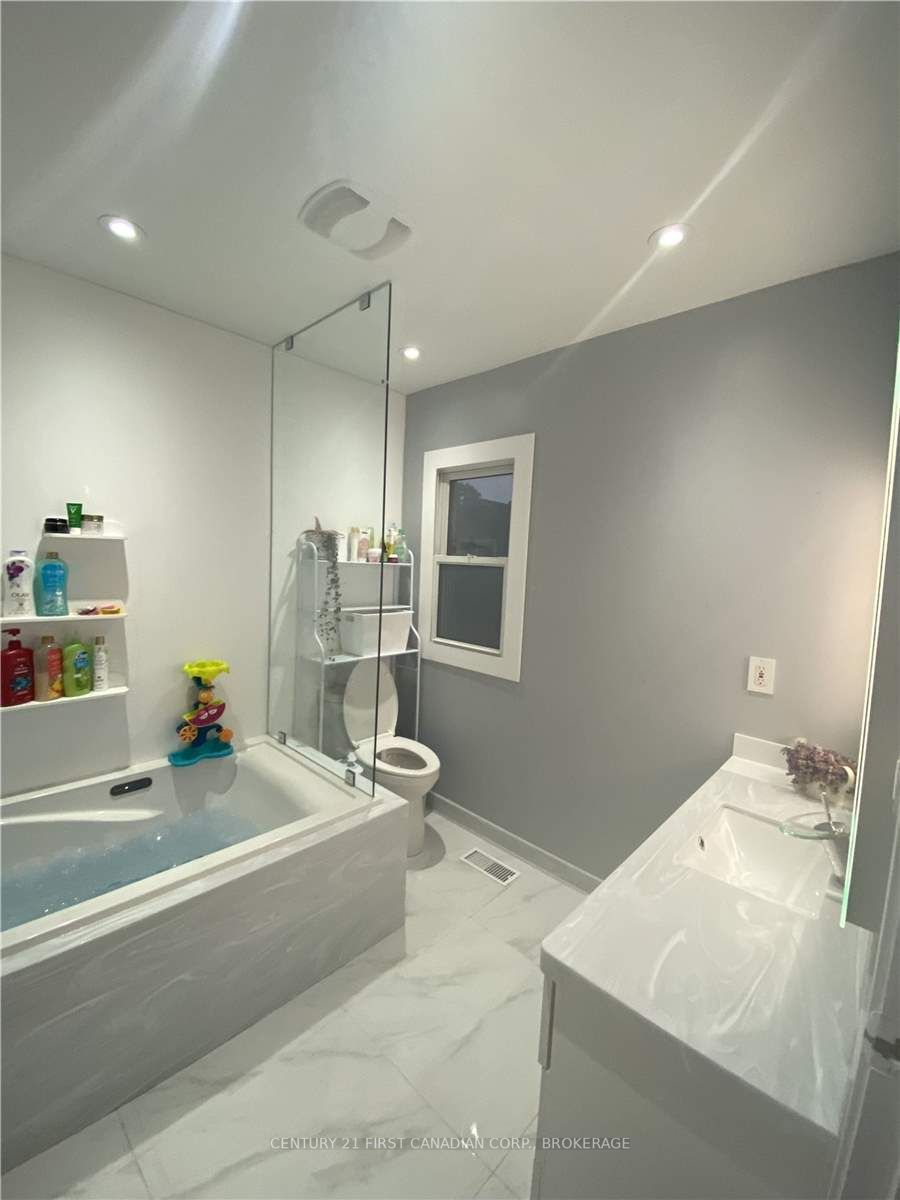 Listing W5867721 - Large Photo # 15