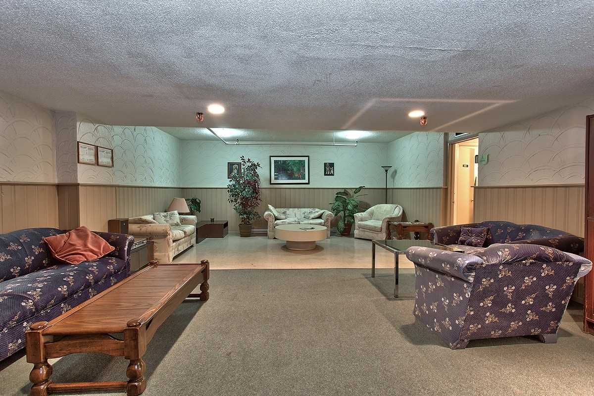 Listing W5867817 - Large Photo # 27