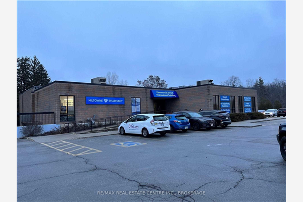 311 Commercial St, Milton