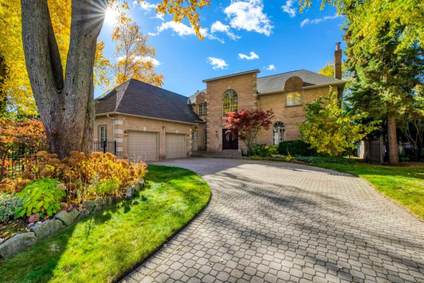 36 Shore Gdns, Oakville