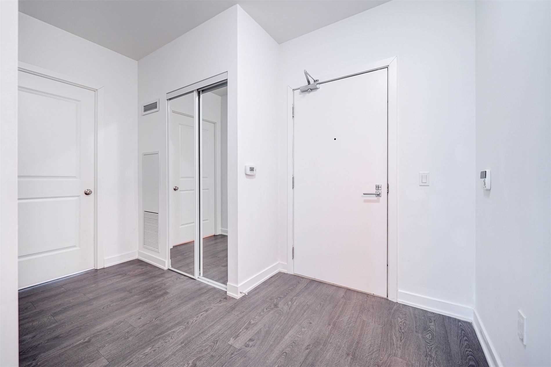 Listing W5868712 - Large Photo # 11
