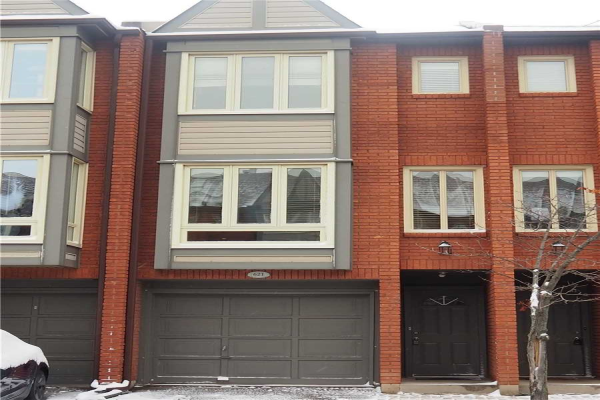 895 Maple Ave, Burlington