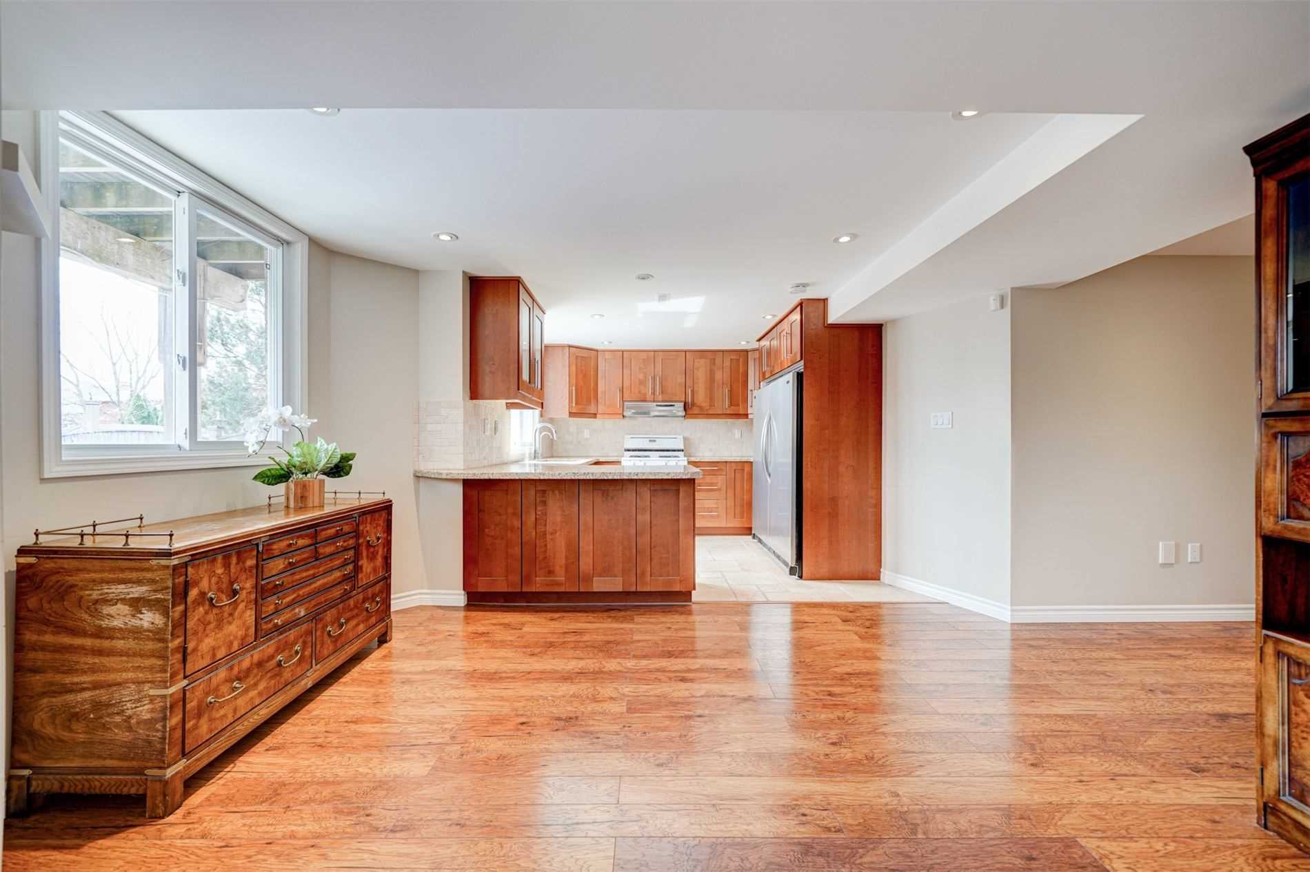 Listing W5869021 - Large Photo # 32