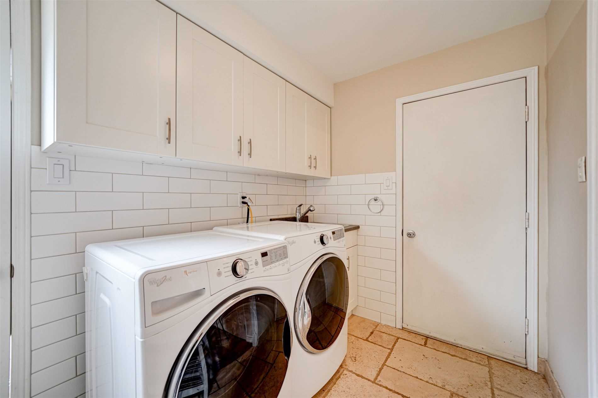 Listing W5869021 - Large Photo # 15