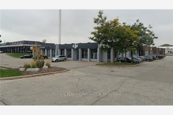 2045 Dundas St E, Mississauga