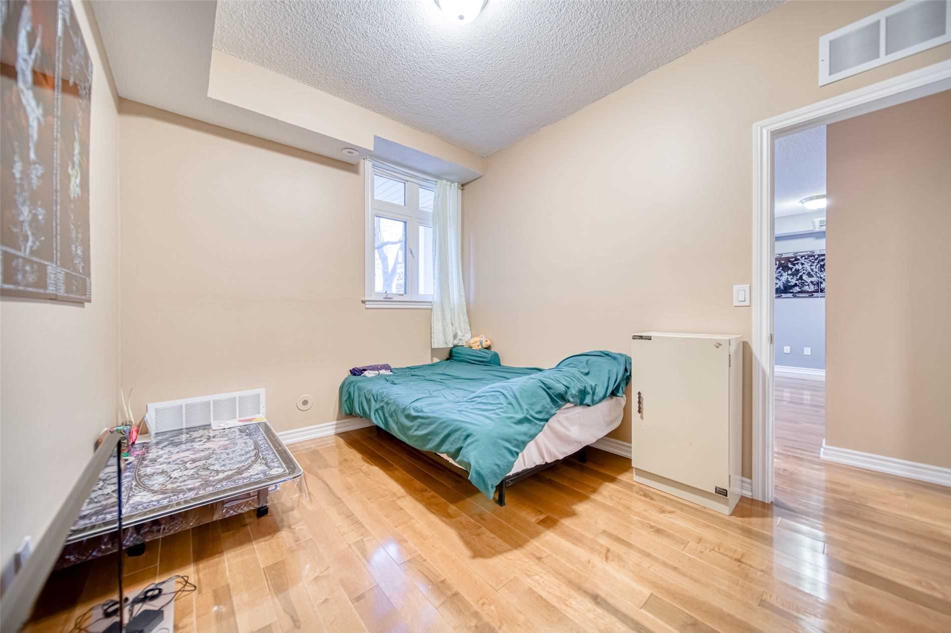 Listing W5869142 - Large Photo # 25