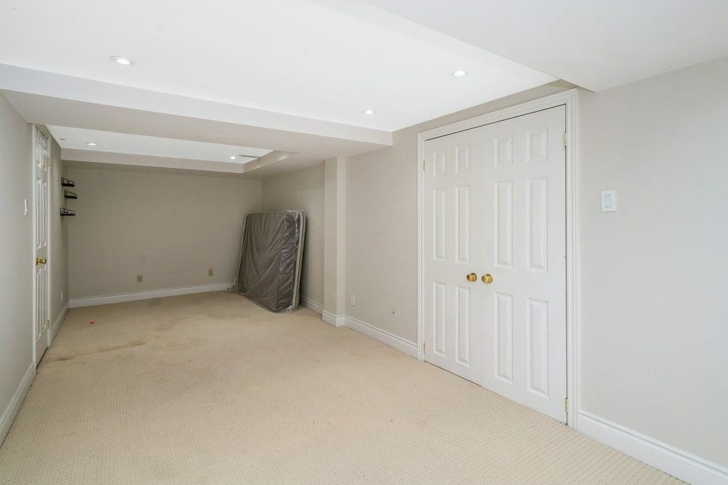 Listing W5869161 - Large Photo # 30