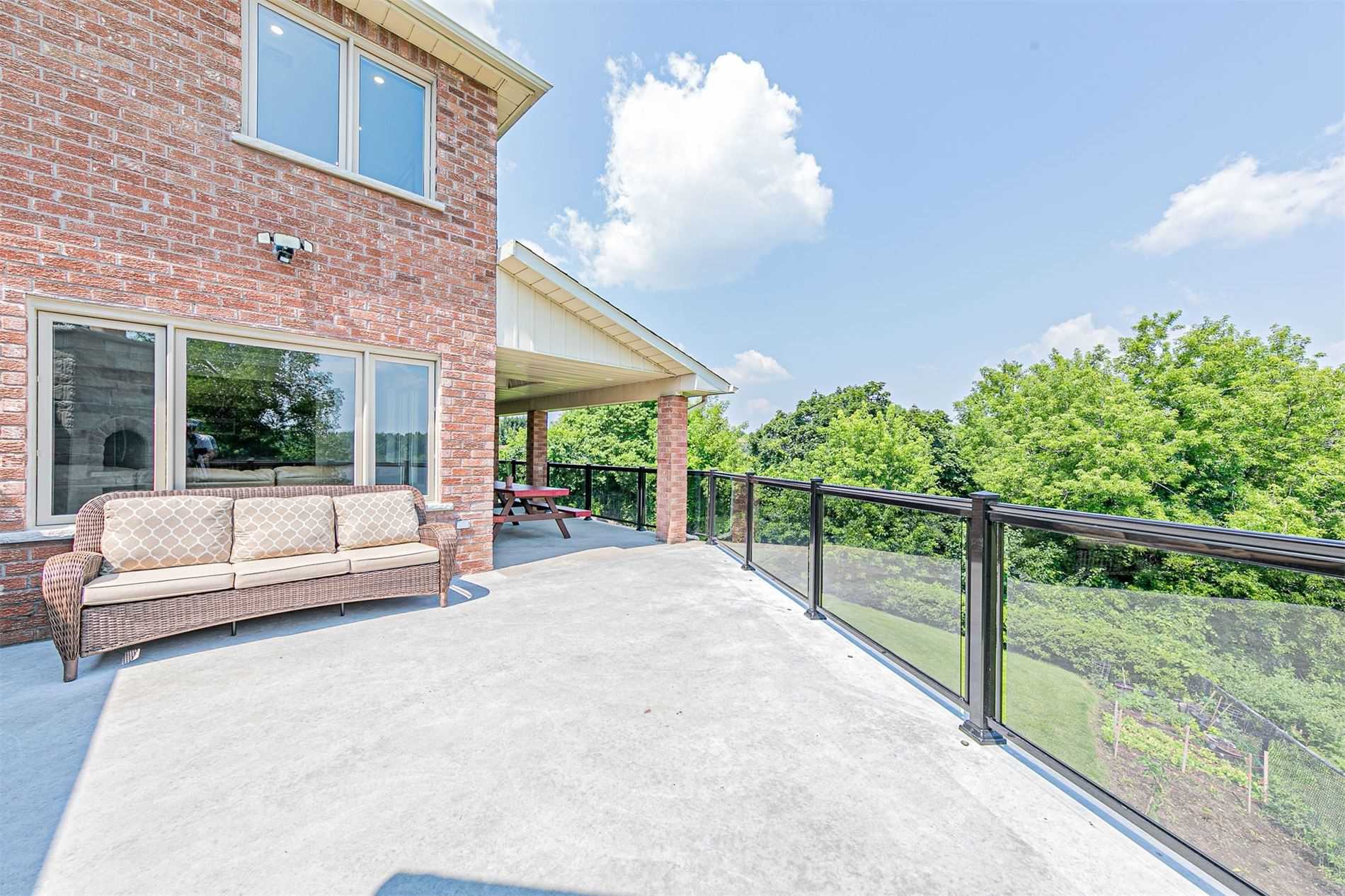 Listing W5869226 - Large Photo # 28