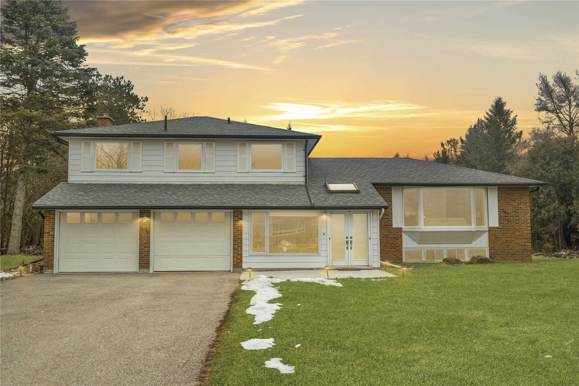 1676 Vaughan Dr