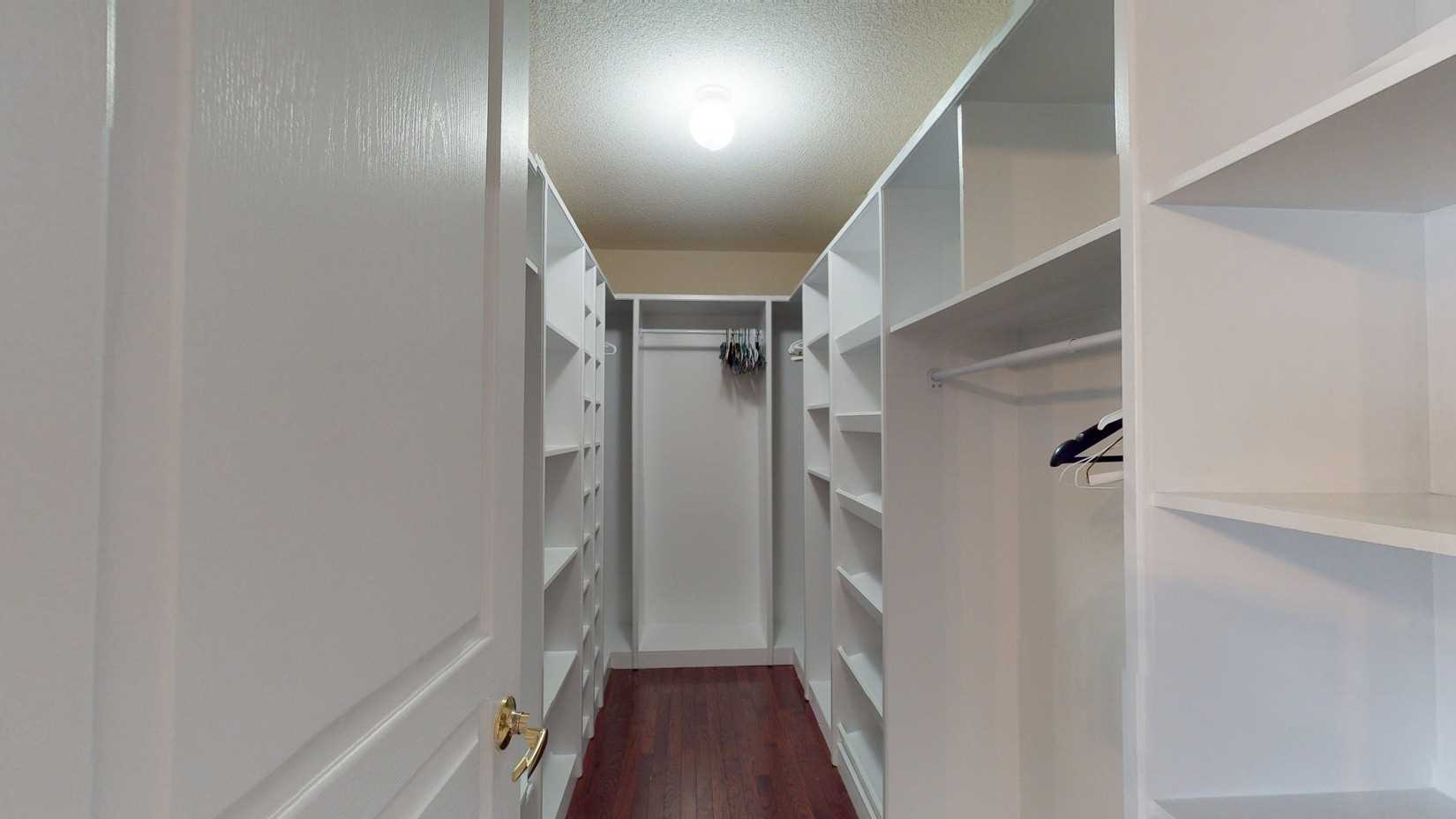 Listing W5869253 - Large Photo # 20