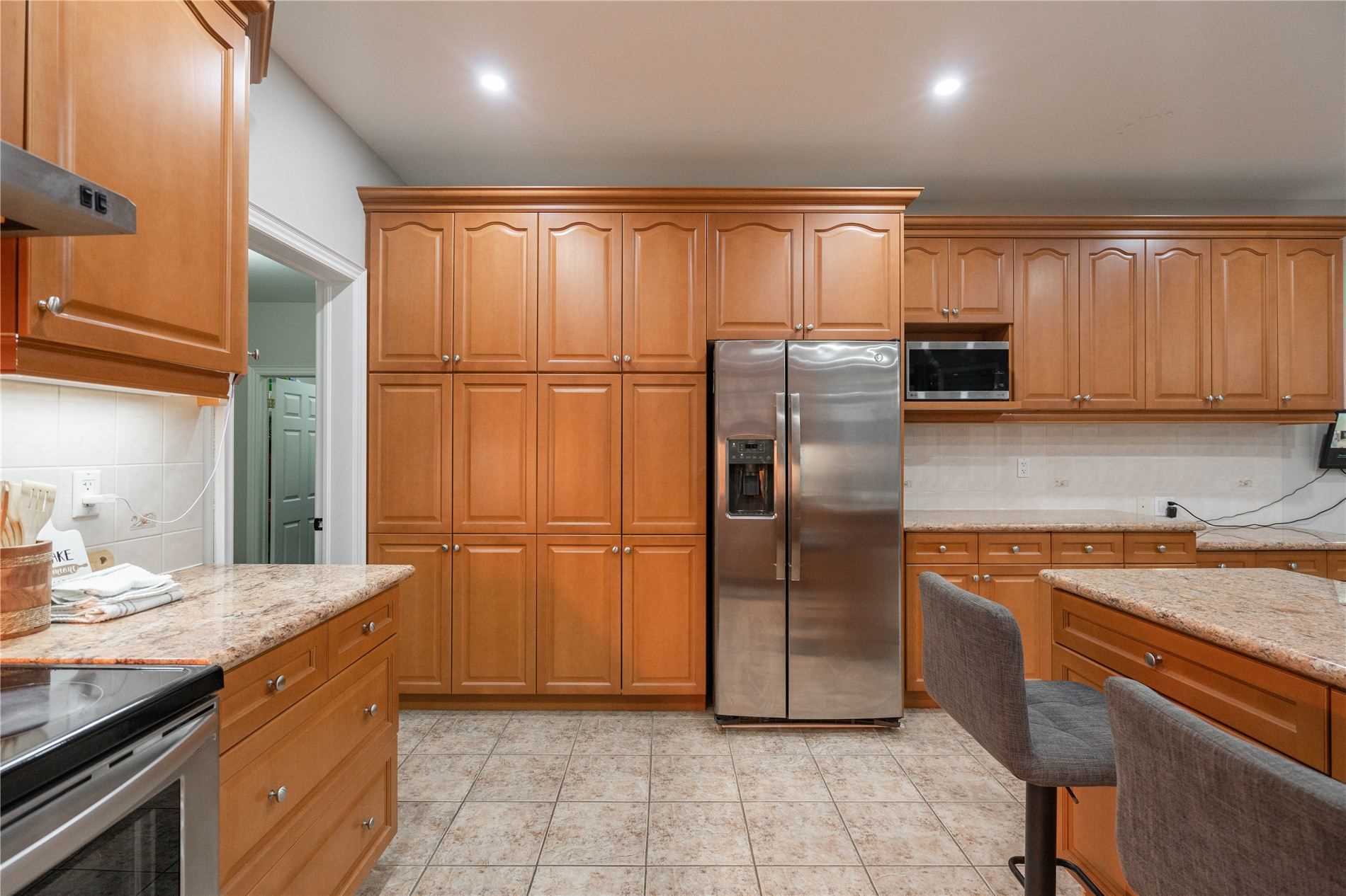 Listing W5869266 - Large Photo # 12