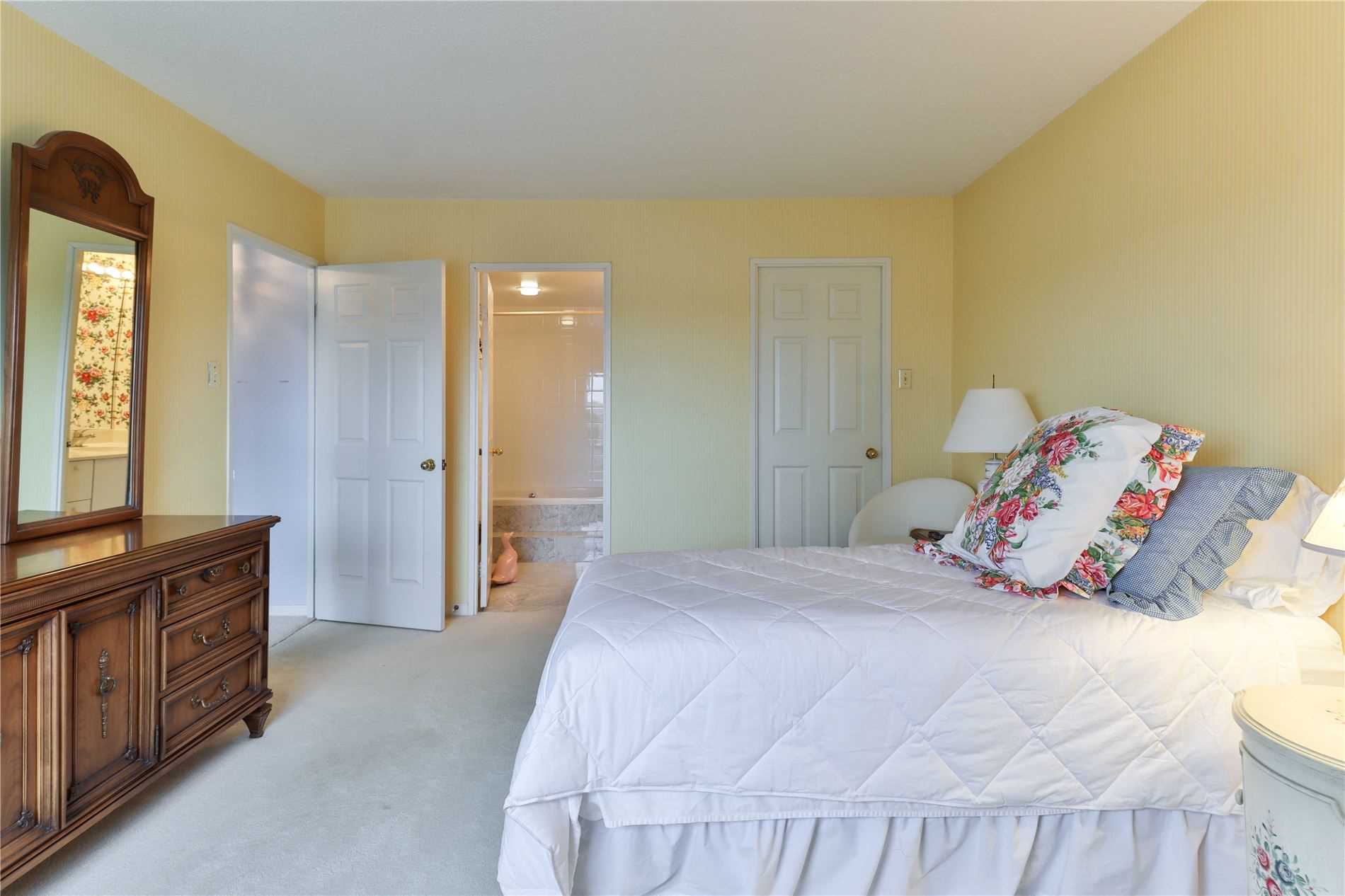 Listing W5869447 - Large Photo # 11
