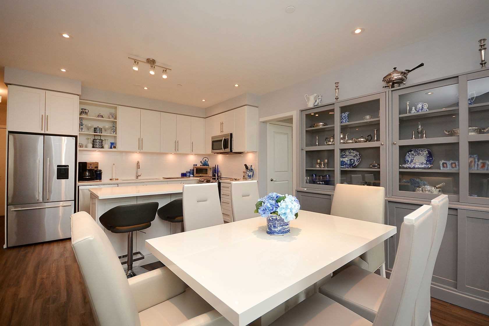 4699 Glen Erin Dr, #109
